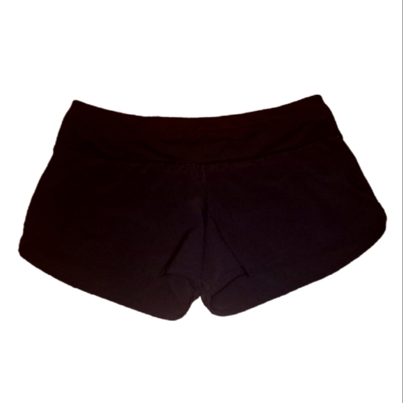 Vintage Lululemon Shorts 🇨🇦 Made in Canada 🇨🇦 - Picture 1 of 3